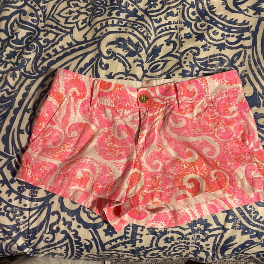 Pink and White Lilly Pulitzer ‘The Walsh Short’ size 4